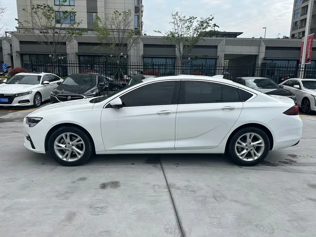Buick Regal — фото 18