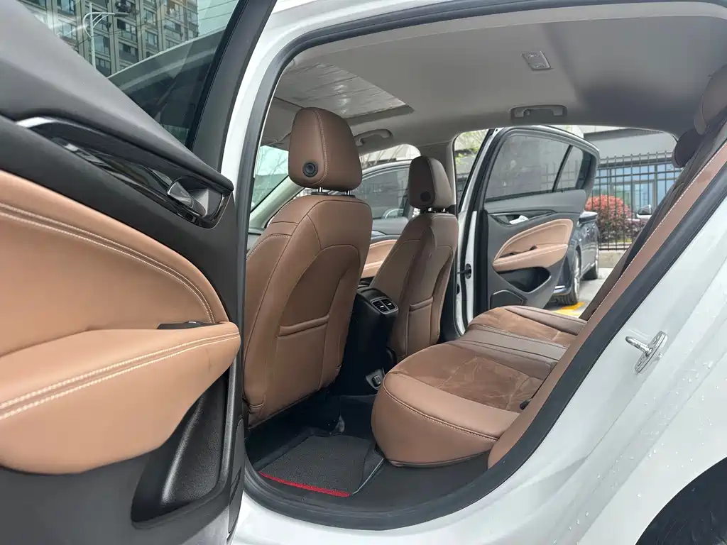 Buick Regal — фото 6