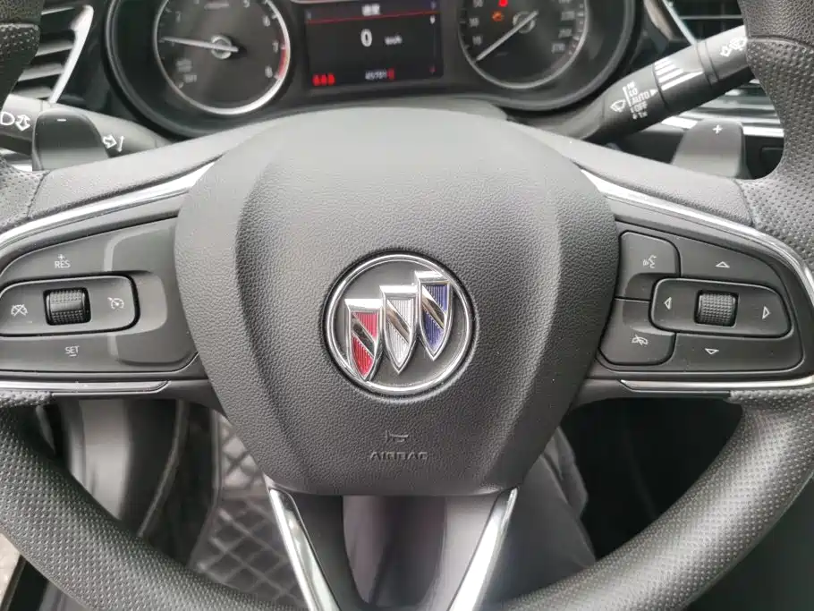 Buick Regal — фото 15