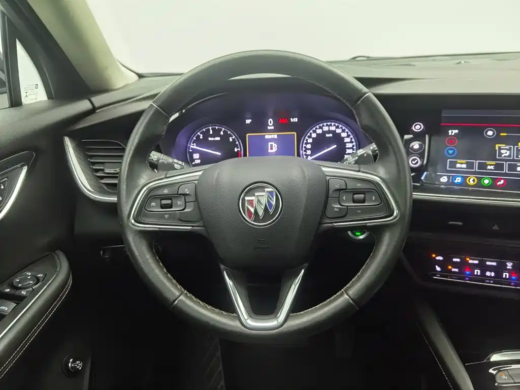 Buick Envision S — фото 11