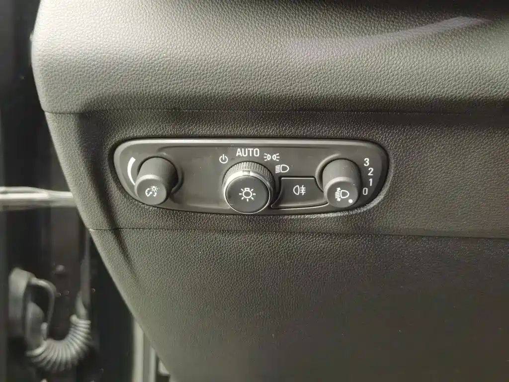Buick Envision S — фото 21