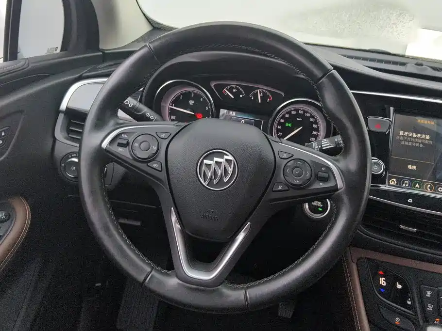 Buick Envision Plus — фото 15