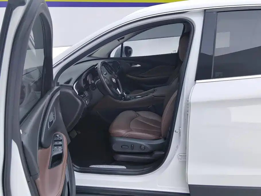 Buick Envision Plus — фото 9