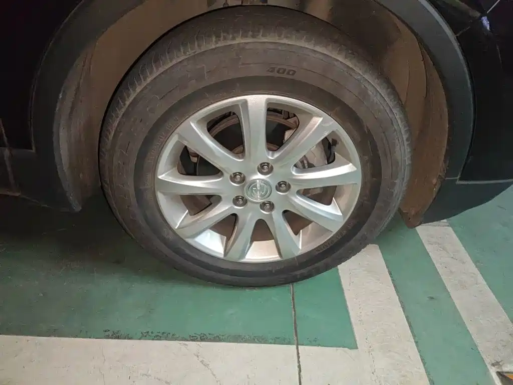 Buick Envision Plus — фото 10