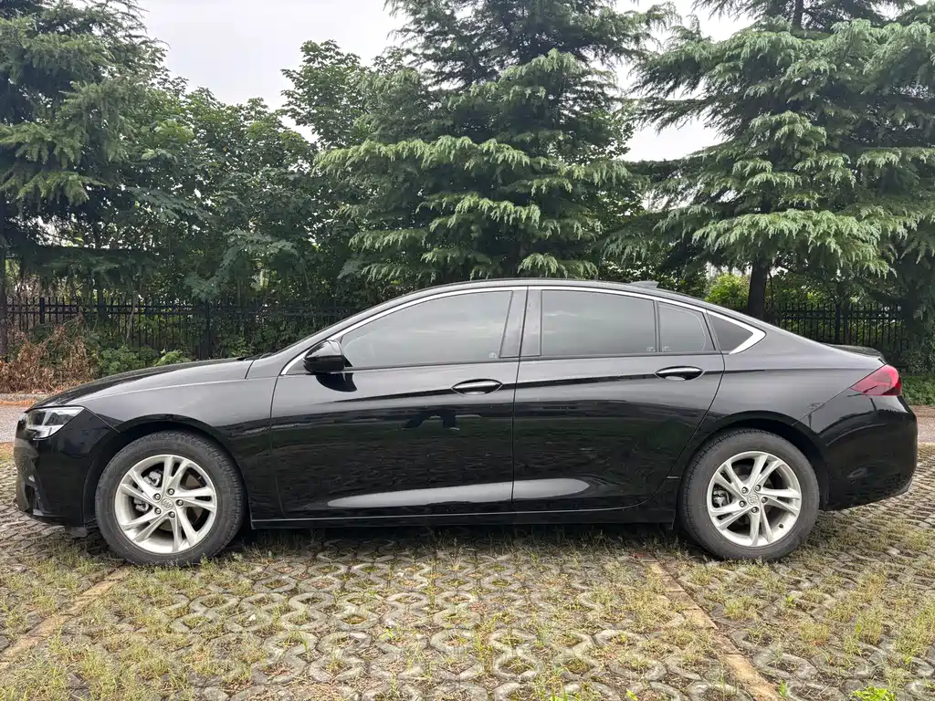 Buick Regal — фото 3