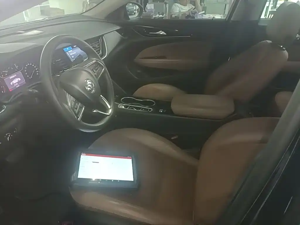 Buick Regal — фото 15