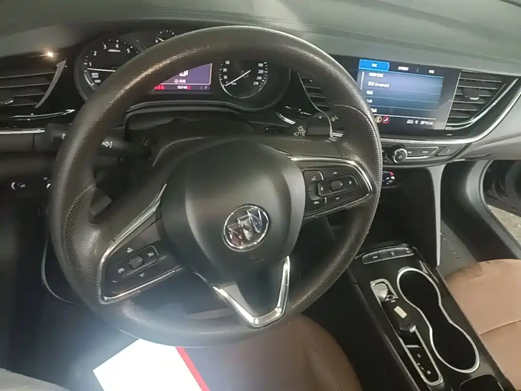 Buick Regal — фото 10