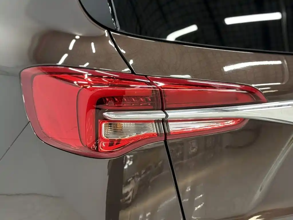 Buick Envision Plus — фото 8