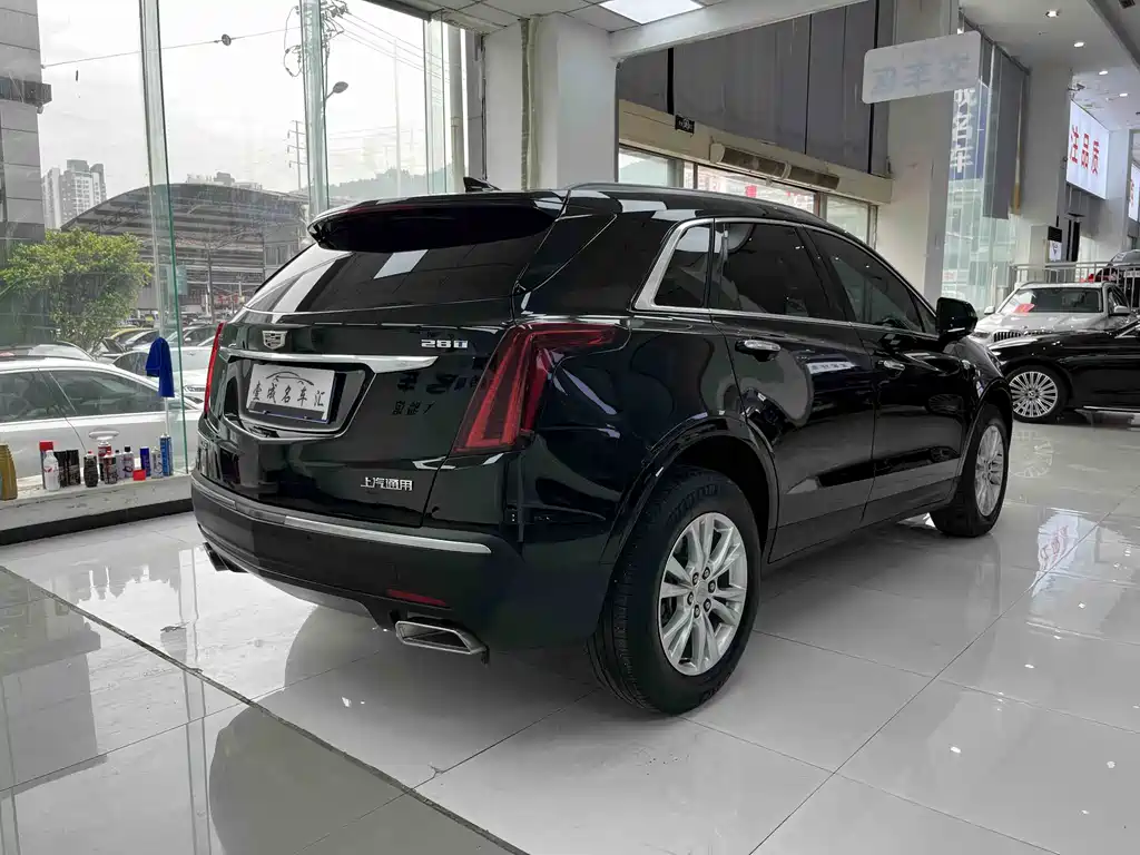 Cadillac XT5 — фото 4