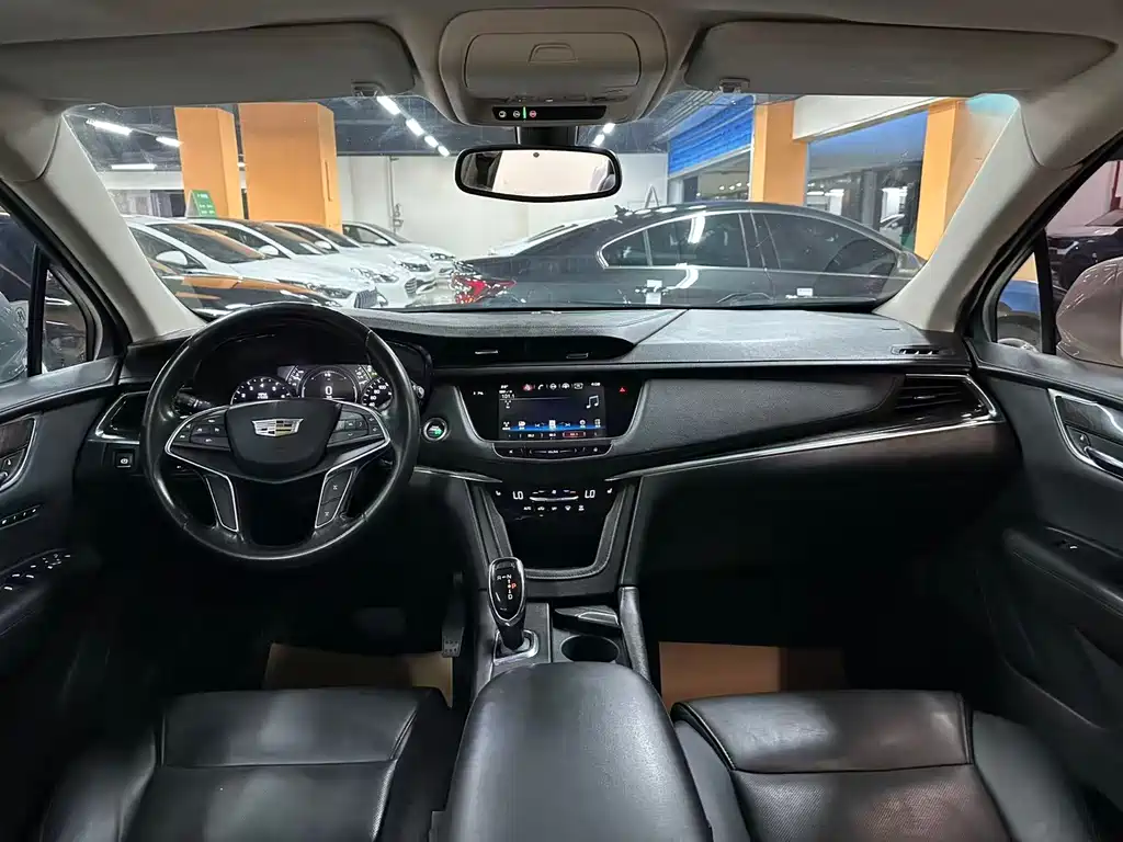 Cadillac XT5 — фото 4