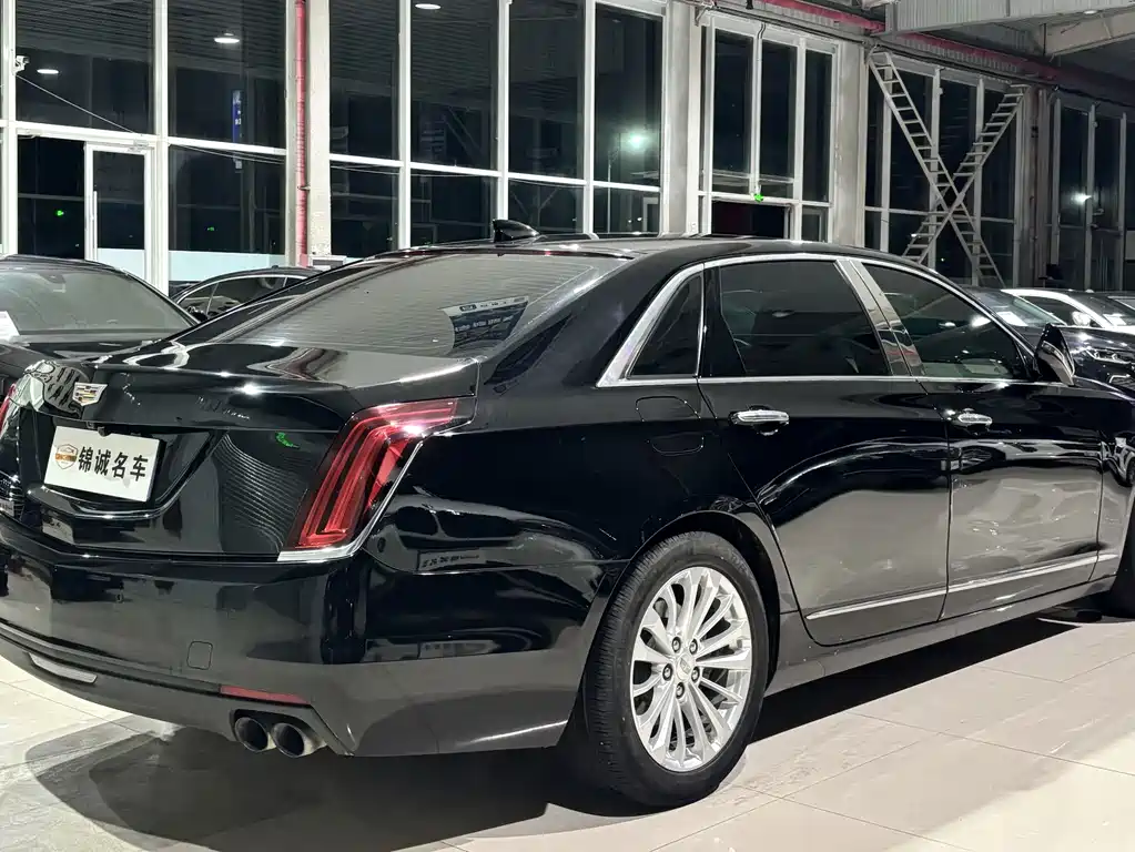 Cadillac CT6 — фото 4