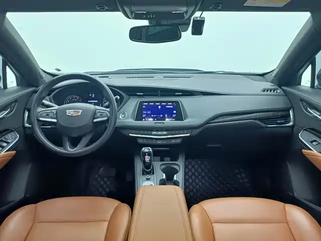 Cadillac XT4 — фото 5
