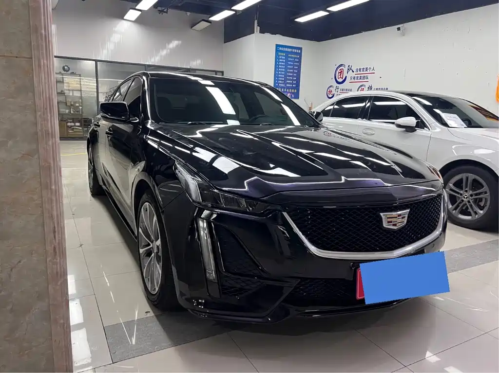 Cadillac CT5 — фото 3