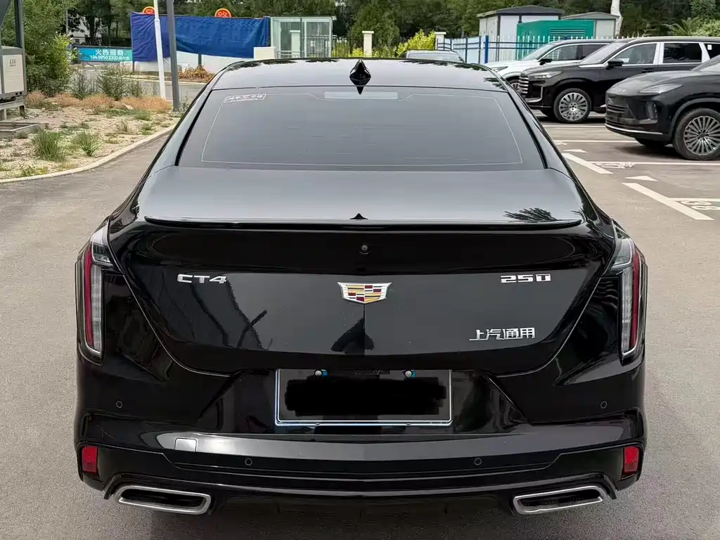 Cadillac CT4 — фото 5