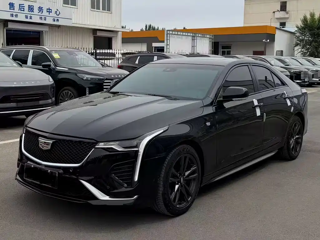 Cadillac CT4