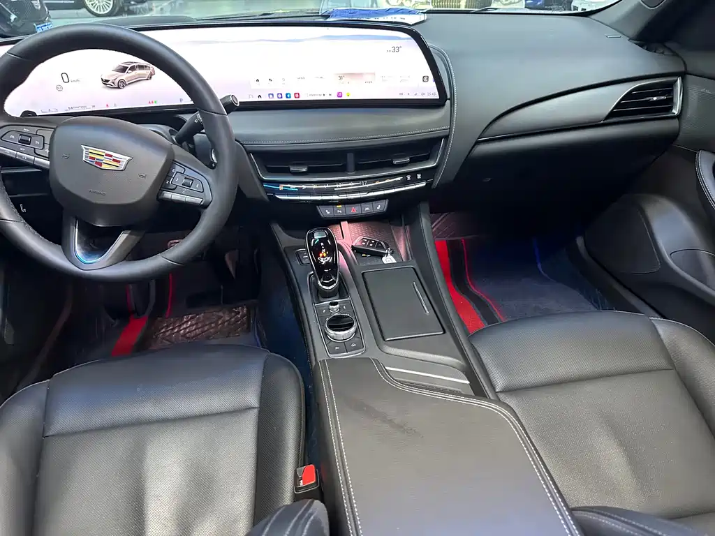 Cadillac CT5 — фото 10