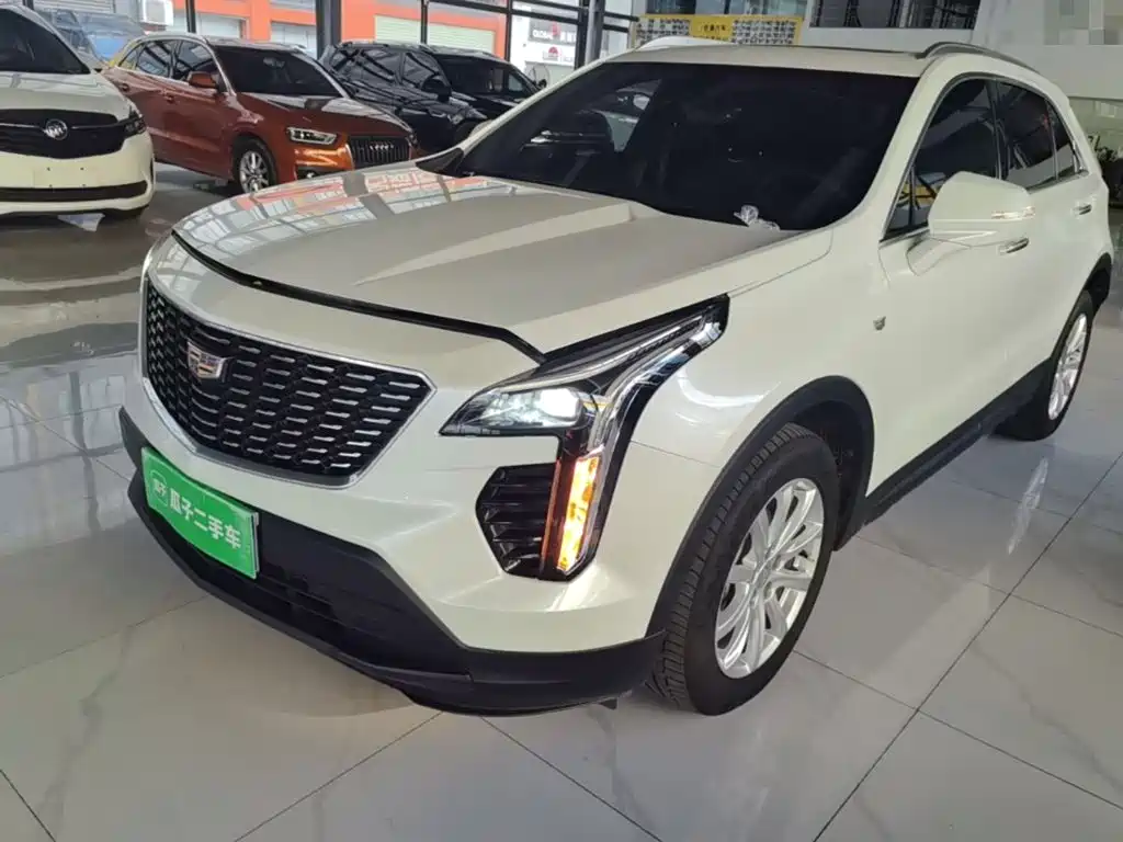 Cadillac XT4 — фото 2