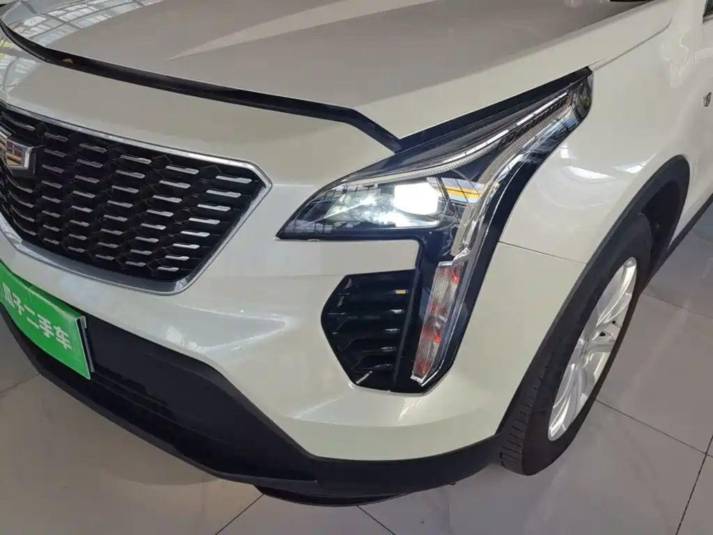 Cadillac XT4 — фото 24