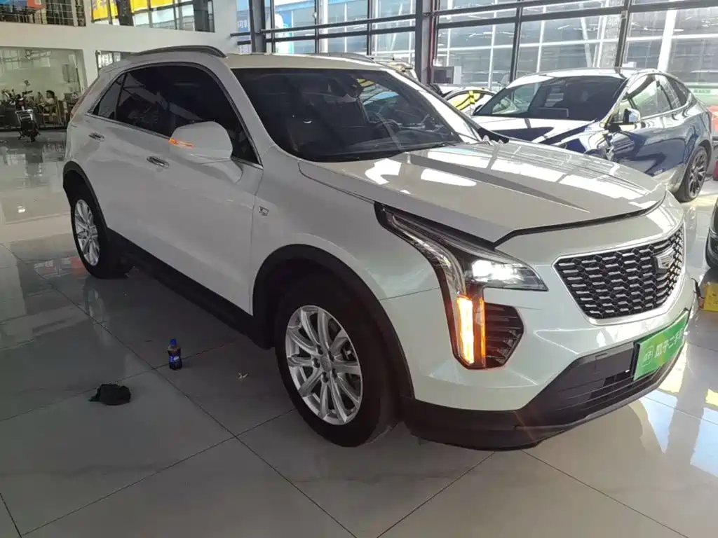 Cadillac XT4 — фото 4