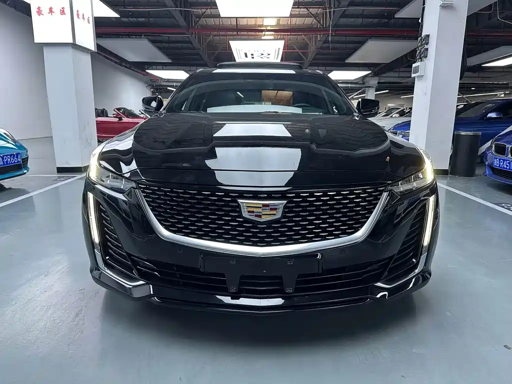 Cadillac CT5 — фото 2