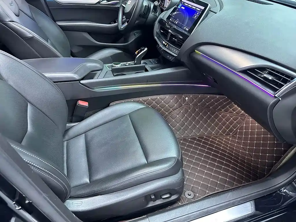 Cadillac CT5 — фото 15