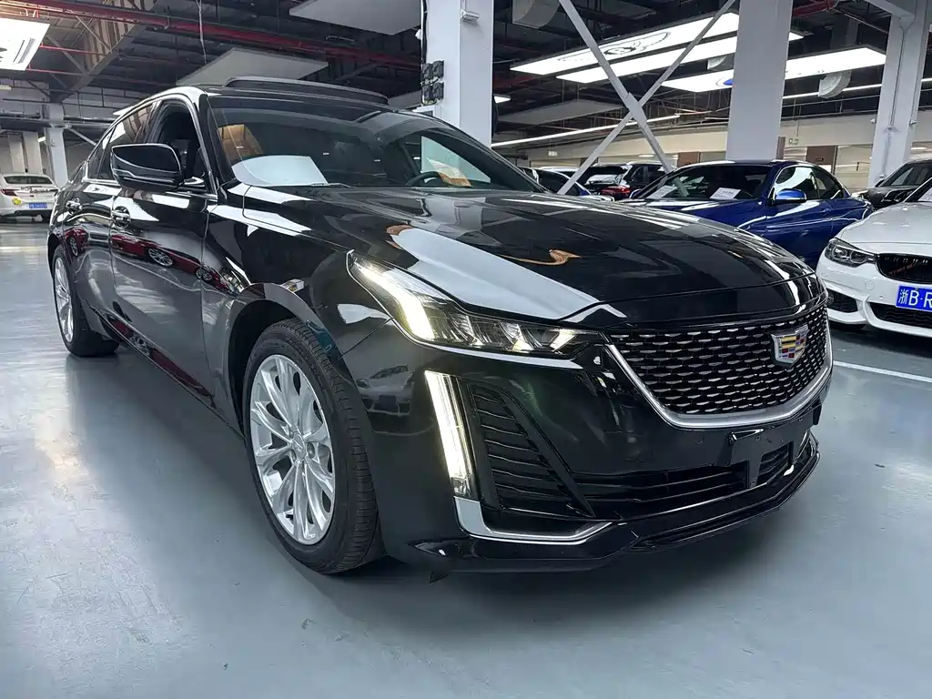 Cadillac CT5 — фото 3