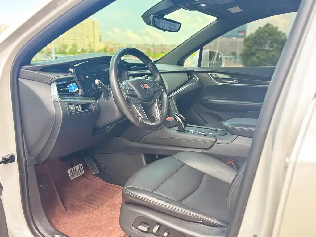 Cadillac XT5 — фото 4