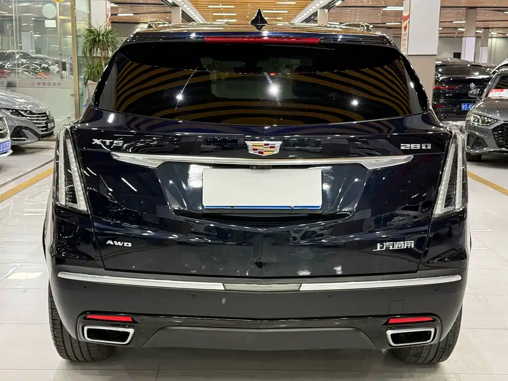Cadillac XT5 — фото 5