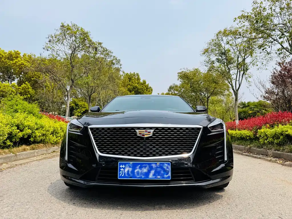 Cadillac CT6 — фото 2