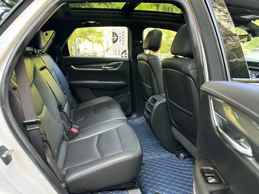 Cadillac XT5 — фото 4