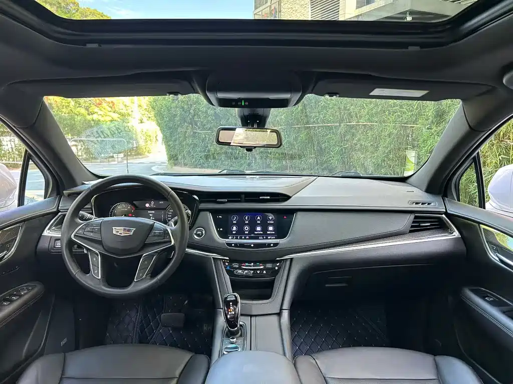 Cadillac XT5 — фото 5