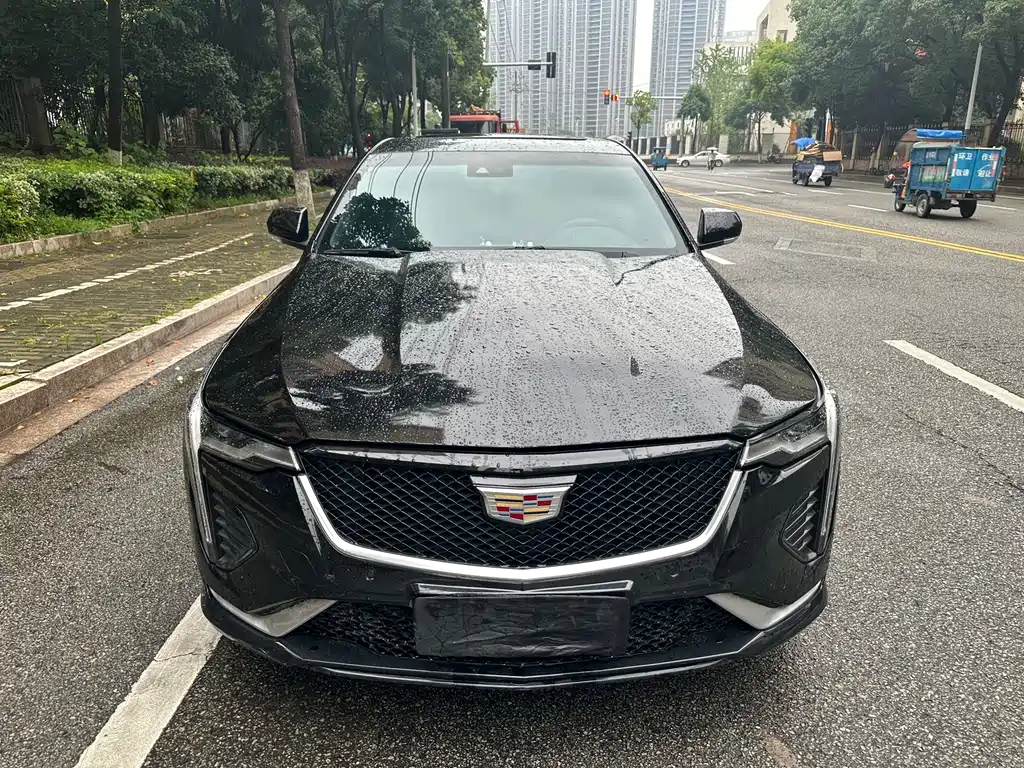 Cadillac CT4 — фото 2