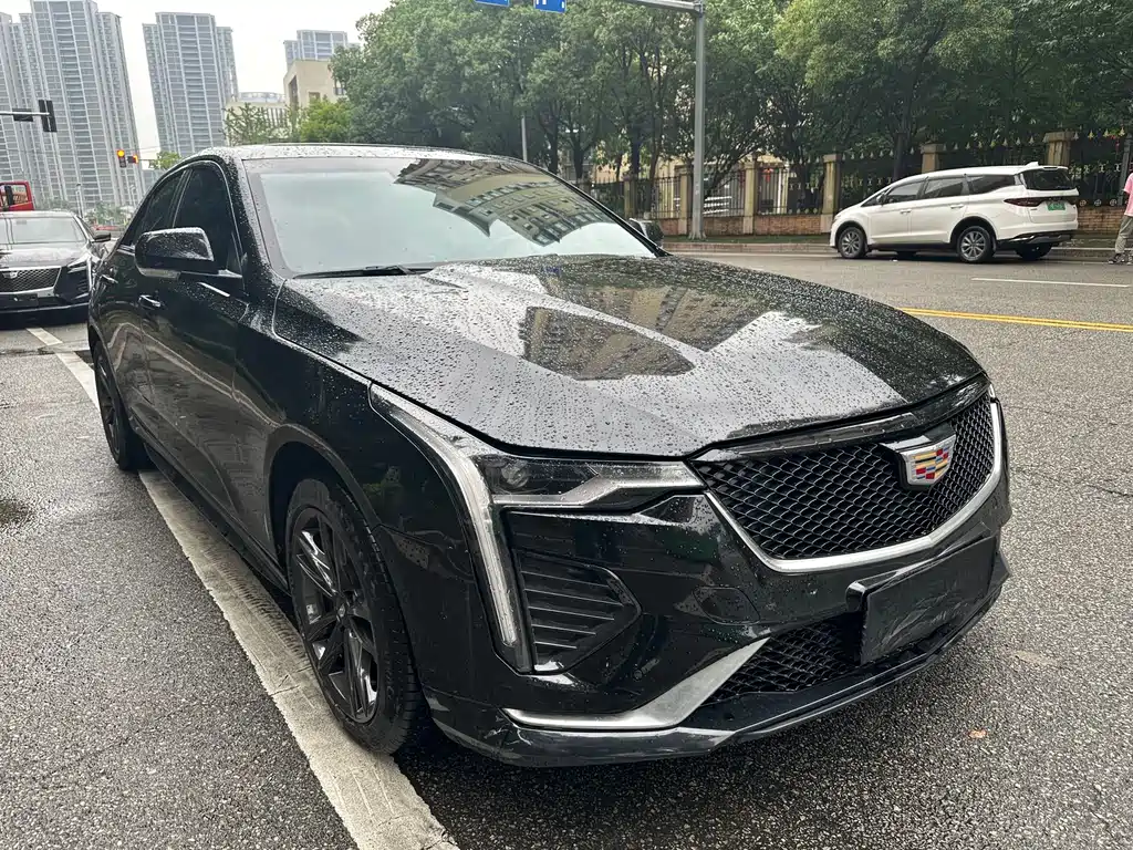 Cadillac CT4 — фото 3