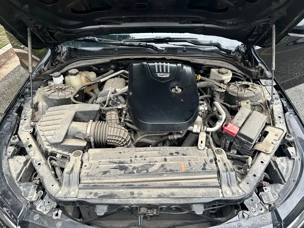Cadillac CT4 — фото 10