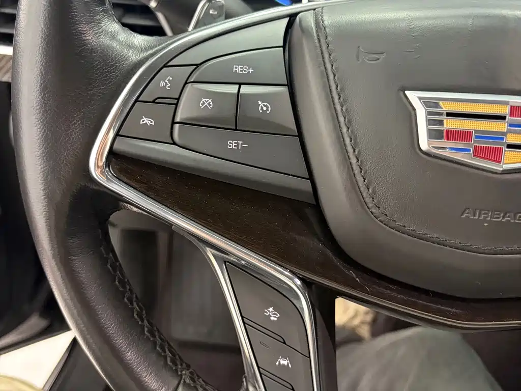 Cadillac CT6 — фото 8
