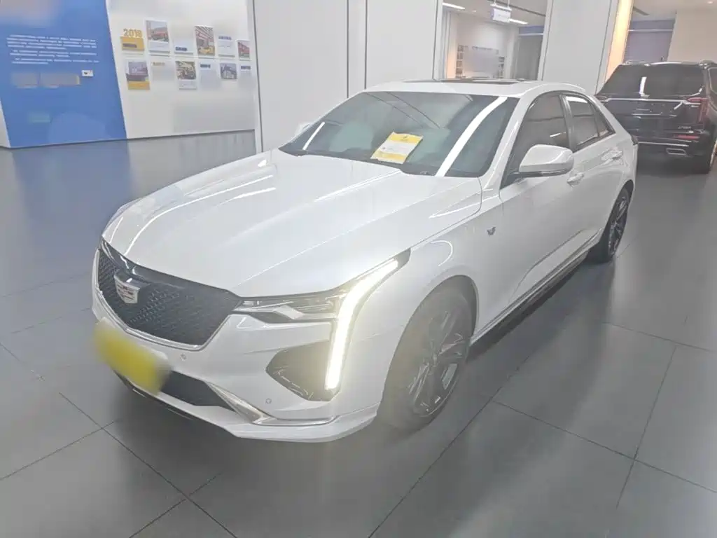Cadillac CT4 — фото 2