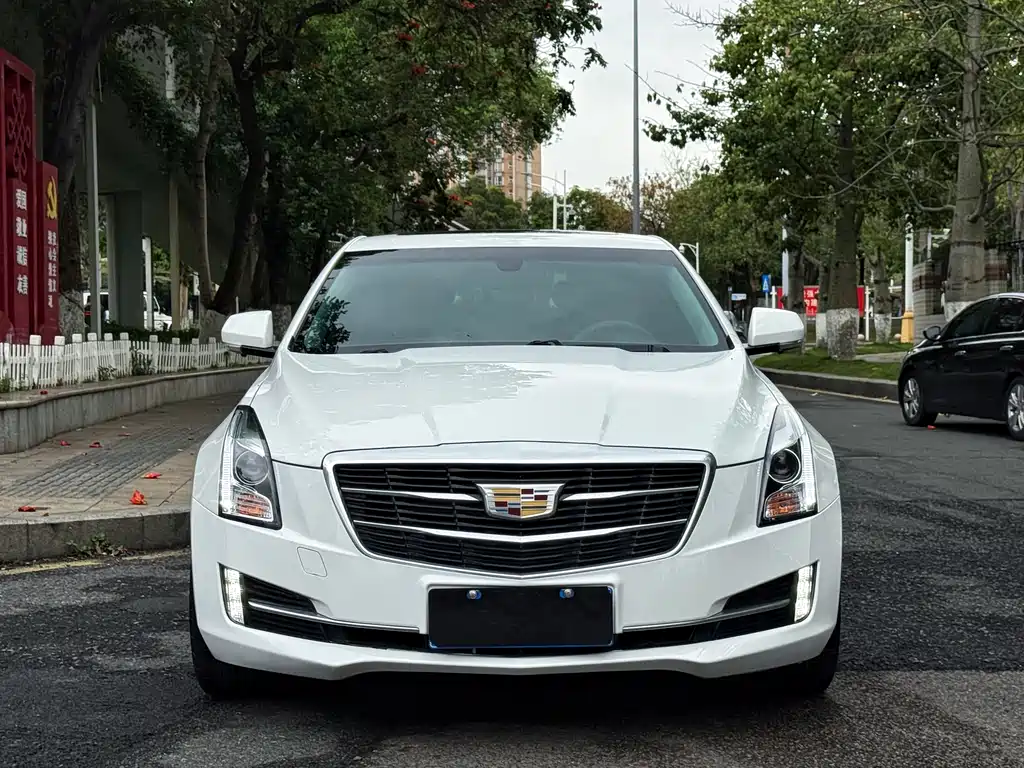 Cadillac ATS-L — фото 2