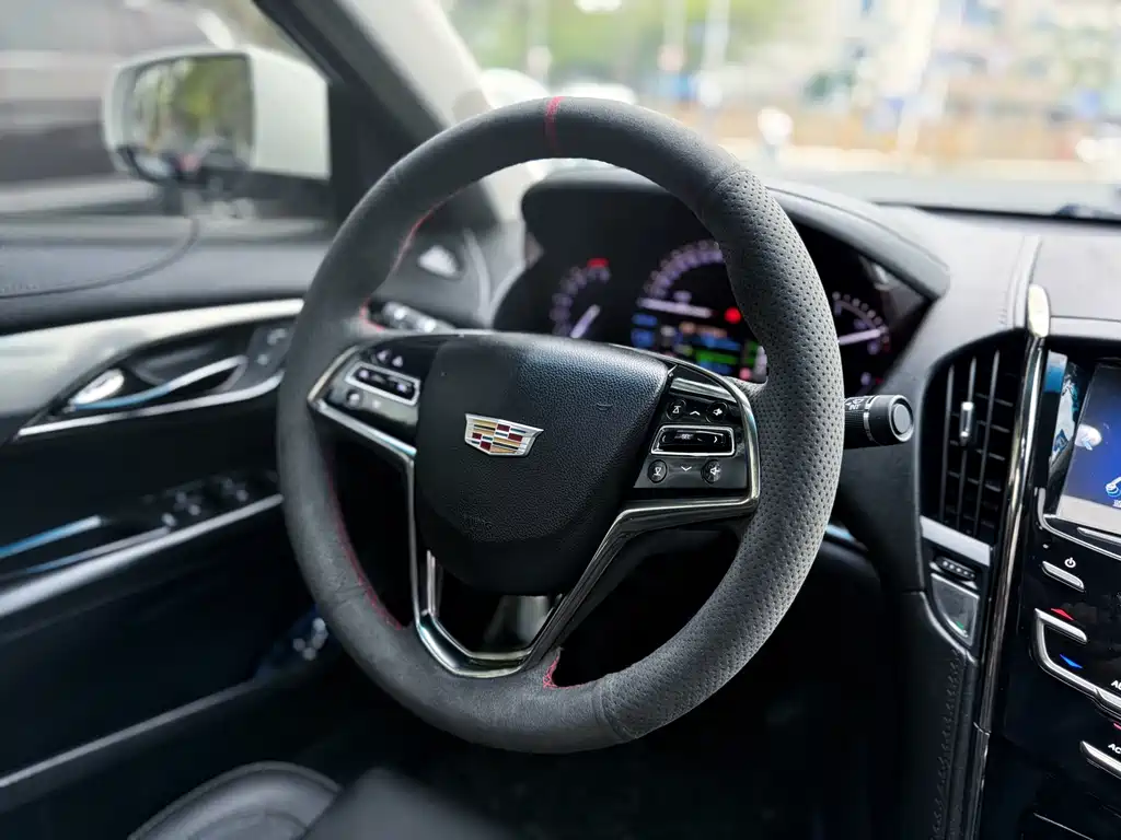 Cadillac ATS-L — фото 13