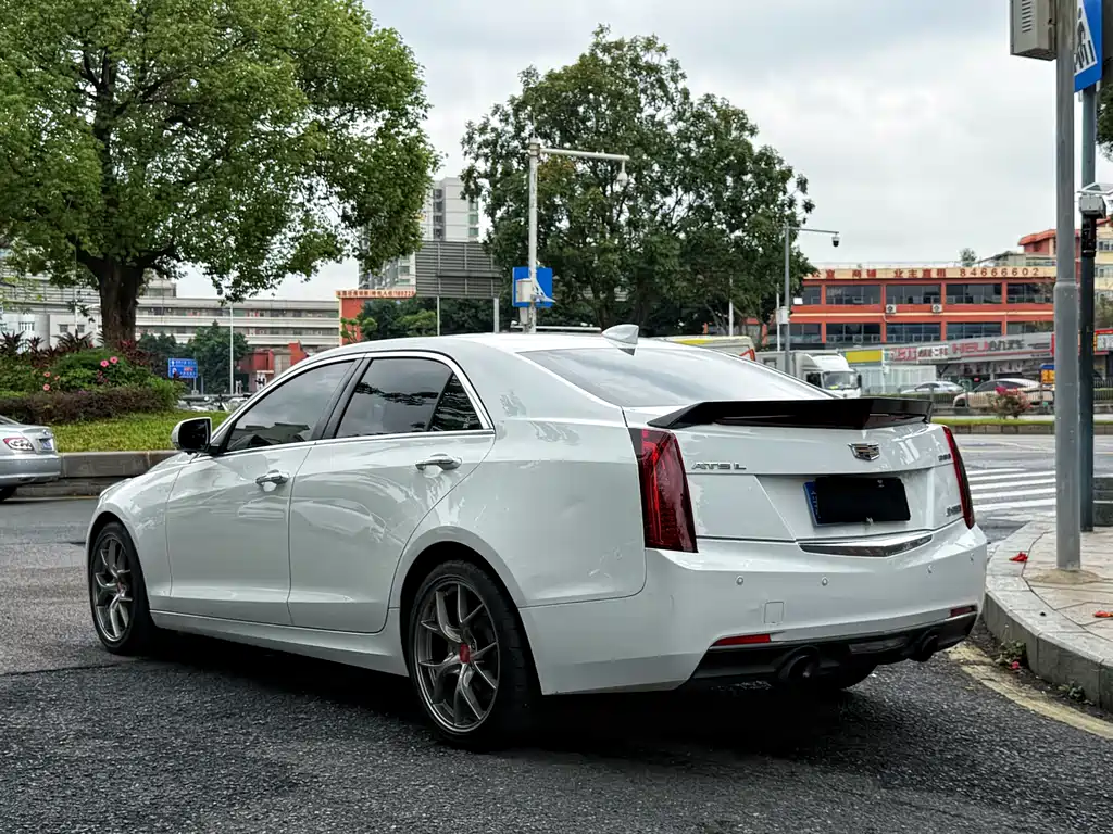 Cadillac ATS-L — фото 5