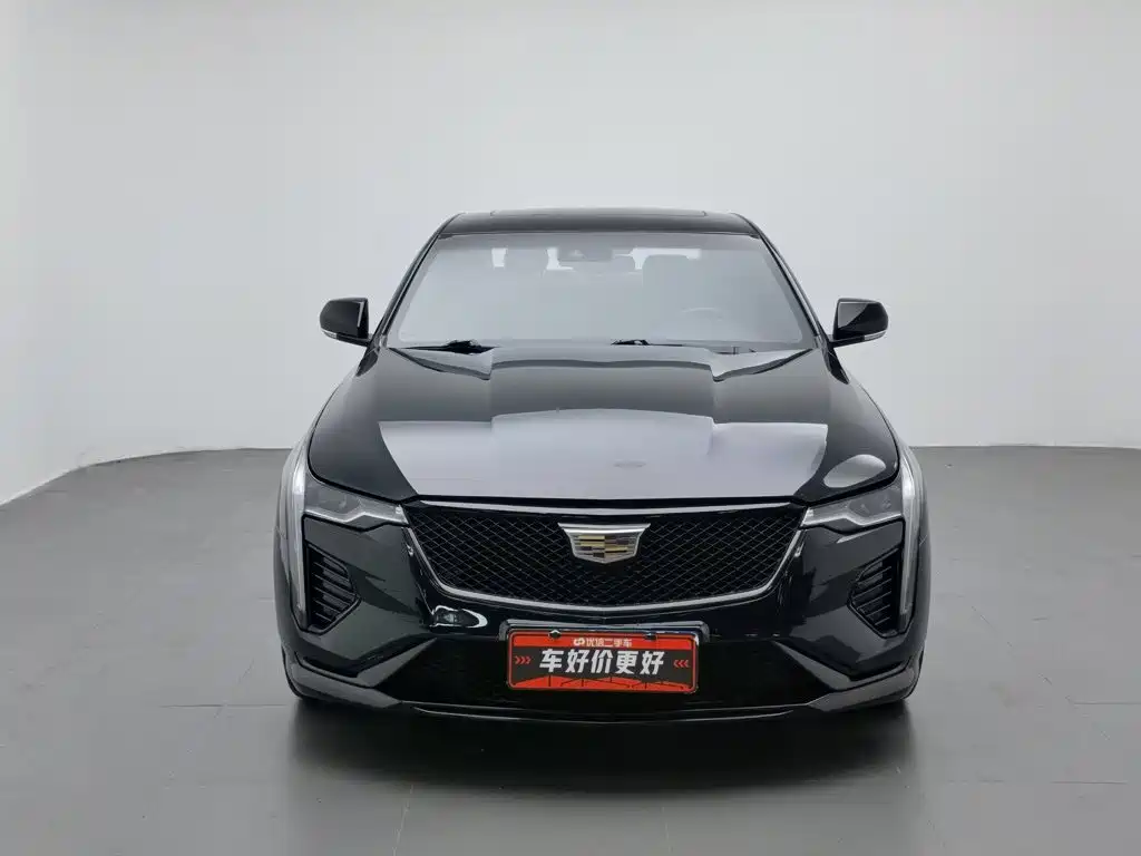 Cadillac CT4 — фото 3