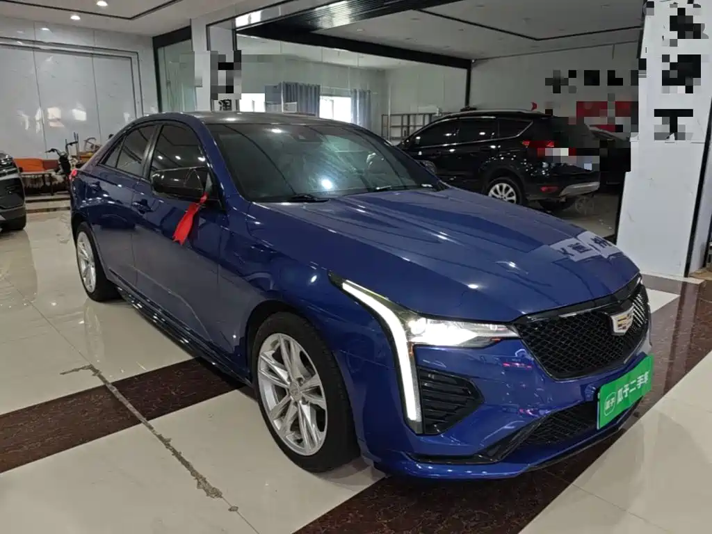 Cadillac CT4 — фото 4
