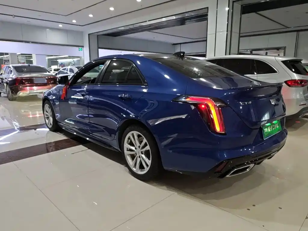 Cadillac CT4 — фото 5