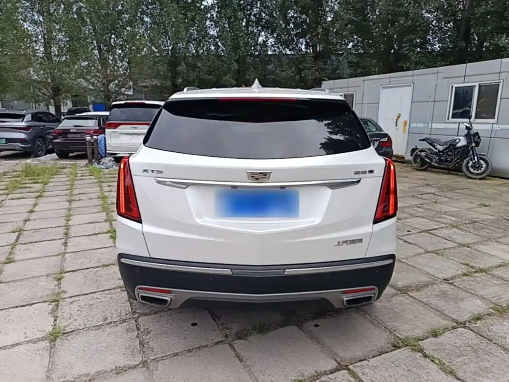 Cadillac XT5 — фото 6