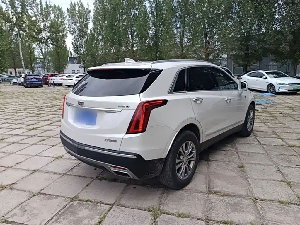 Cadillac XT5 — фото 7