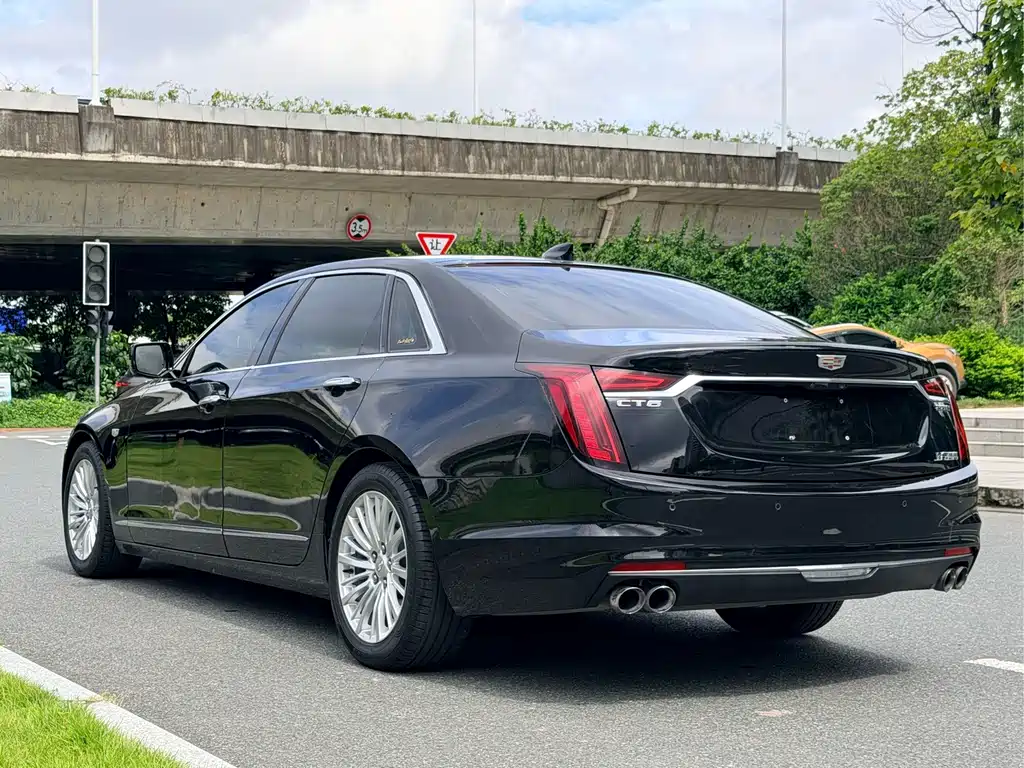 Cadillac CT6 — фото 4