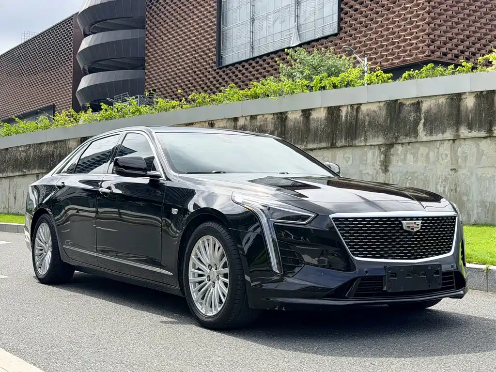 Cadillac CT6 — фото 8