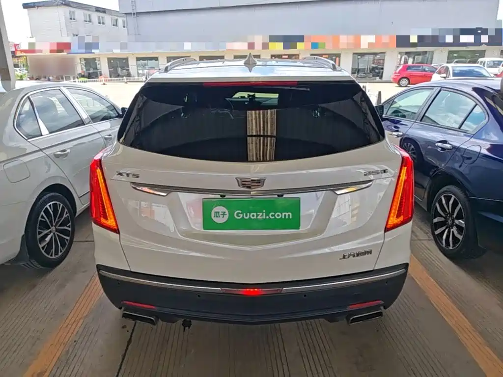Cadillac XT5 — фото 6