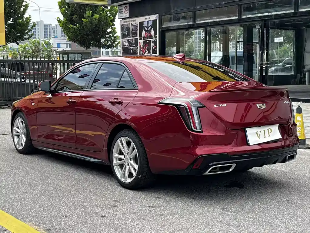 Cadillac CT4 — фото 3