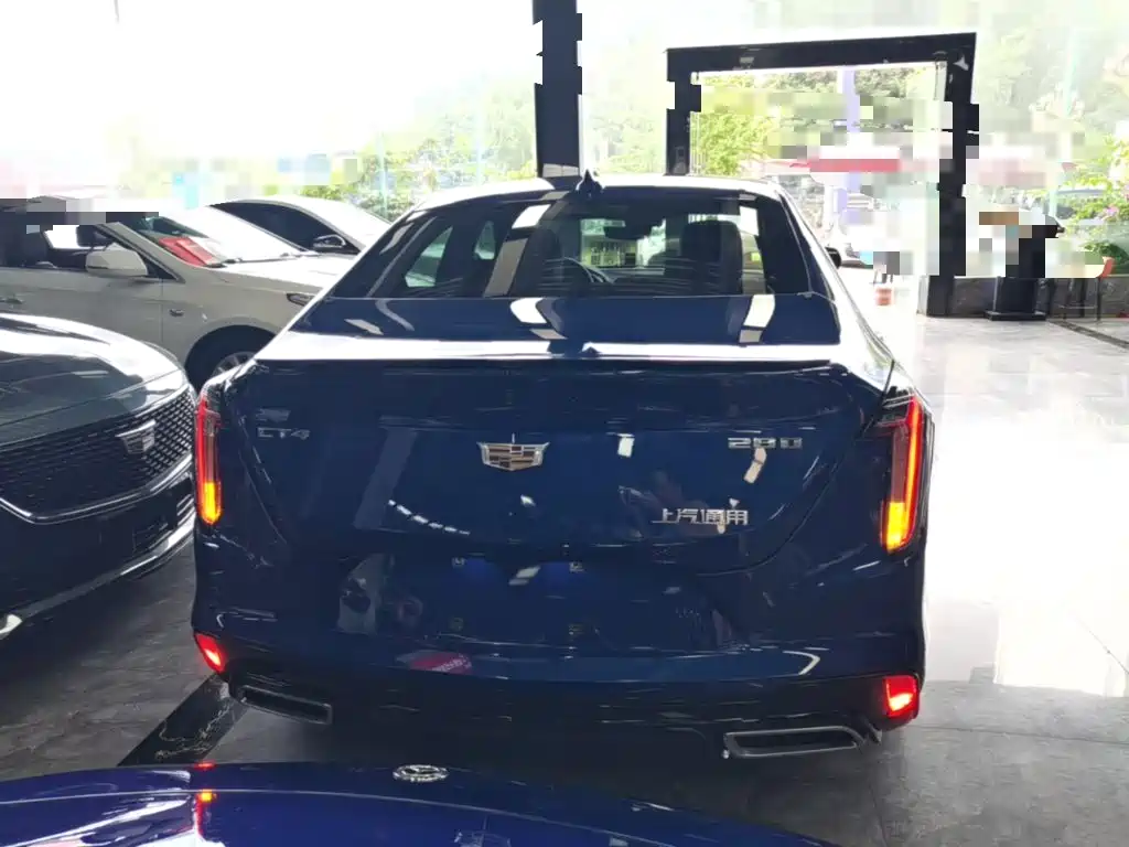 Cadillac CT4 — фото 6