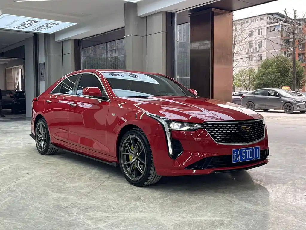 Cadillac CT4 — фото 3